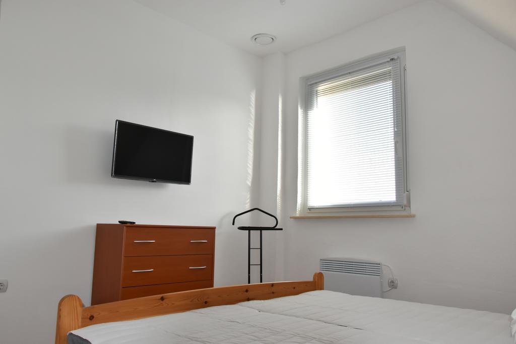Csevi Apartmanhaz Mezokovesd Exterior photo